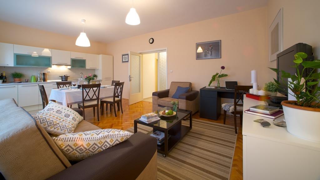 Luxe 3Br Apartment Split Ruang foto